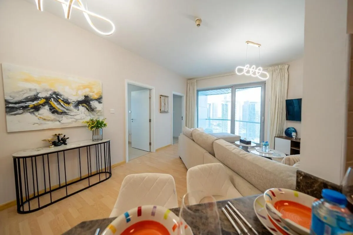 Homes & Beyond L 2Br In The Heart Of Dubai Marina 0*,  United Arab Emirates