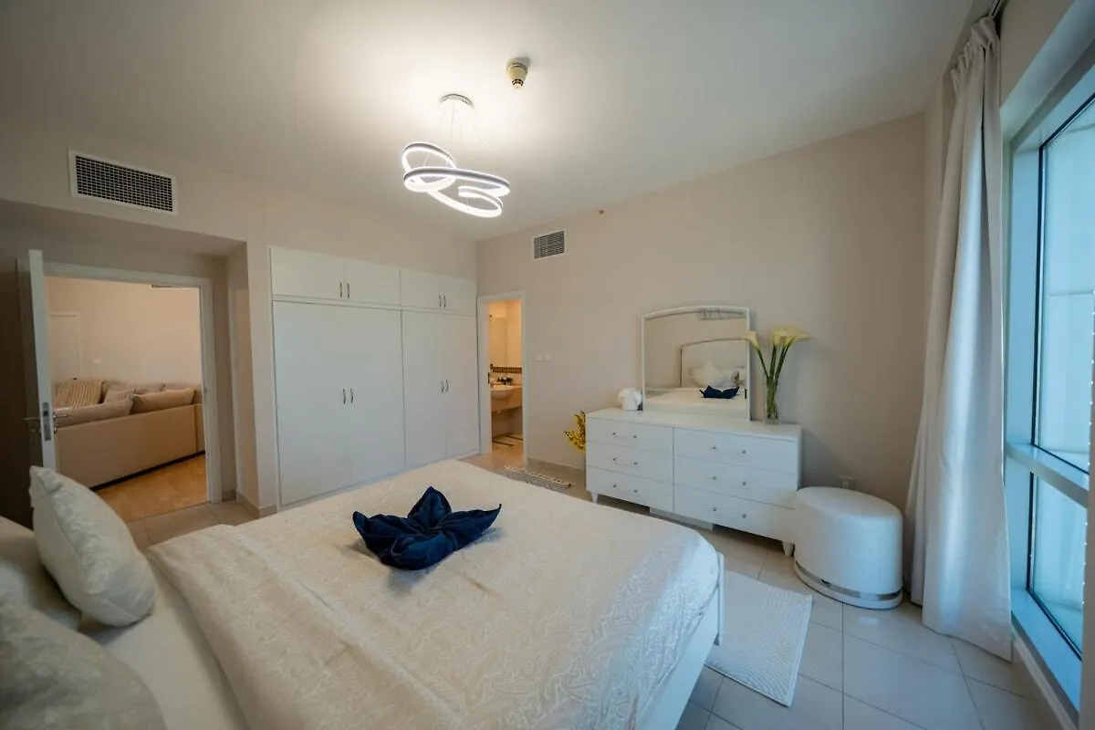 Homes & Beyond L 2Br In The Heart Of Dubai Marina 0*,