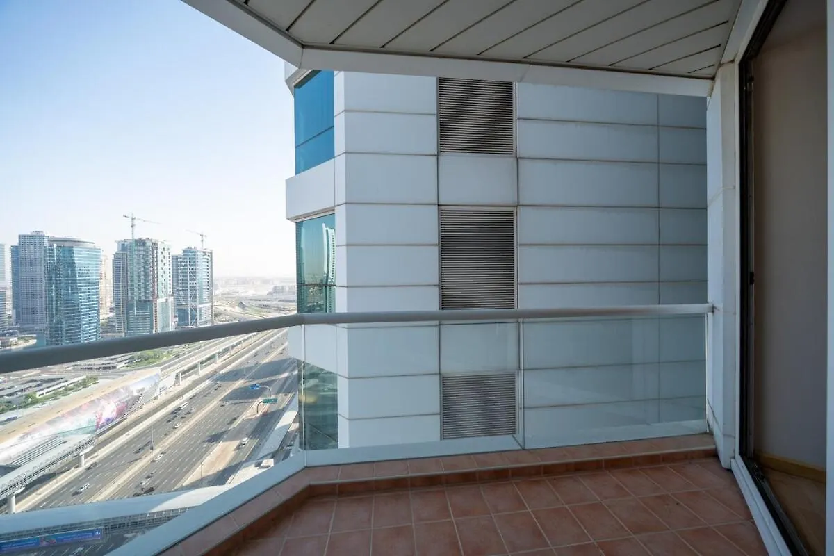 Homes & Beyond L 2Br In The Heart Of Dubai Marina Apartment