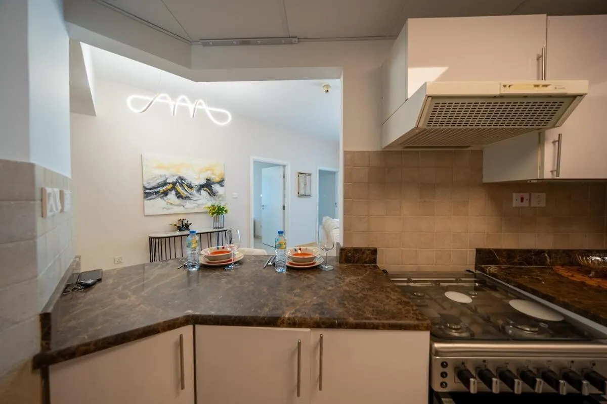 Homes & Beyond L 2Br In The Heart Of Dubai Marina